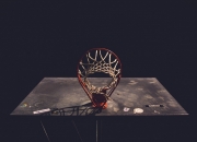 开云体育官方网站-季后赛抢七之夜，楚阿梅尼展现巨星价值