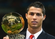 开云体育入口-李刚仁爆发，哥伦比亚鏖战厄瓜多尔—南美足球的激情与亚洲新星的崛起