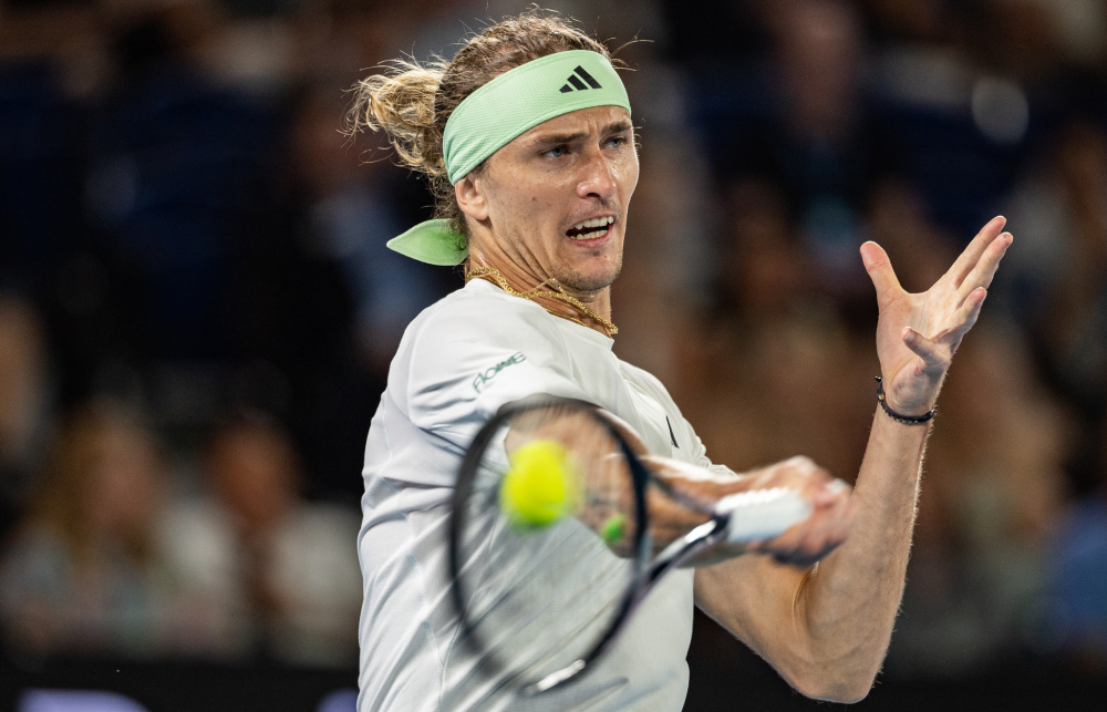 关于英国网球队绝杀世界网球队，兹维列夫送出助攻的信息