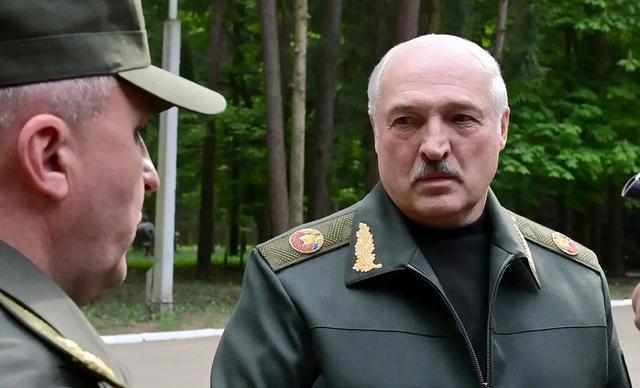 关于白俄罗斯队客场战平，积分榜悬念的信息