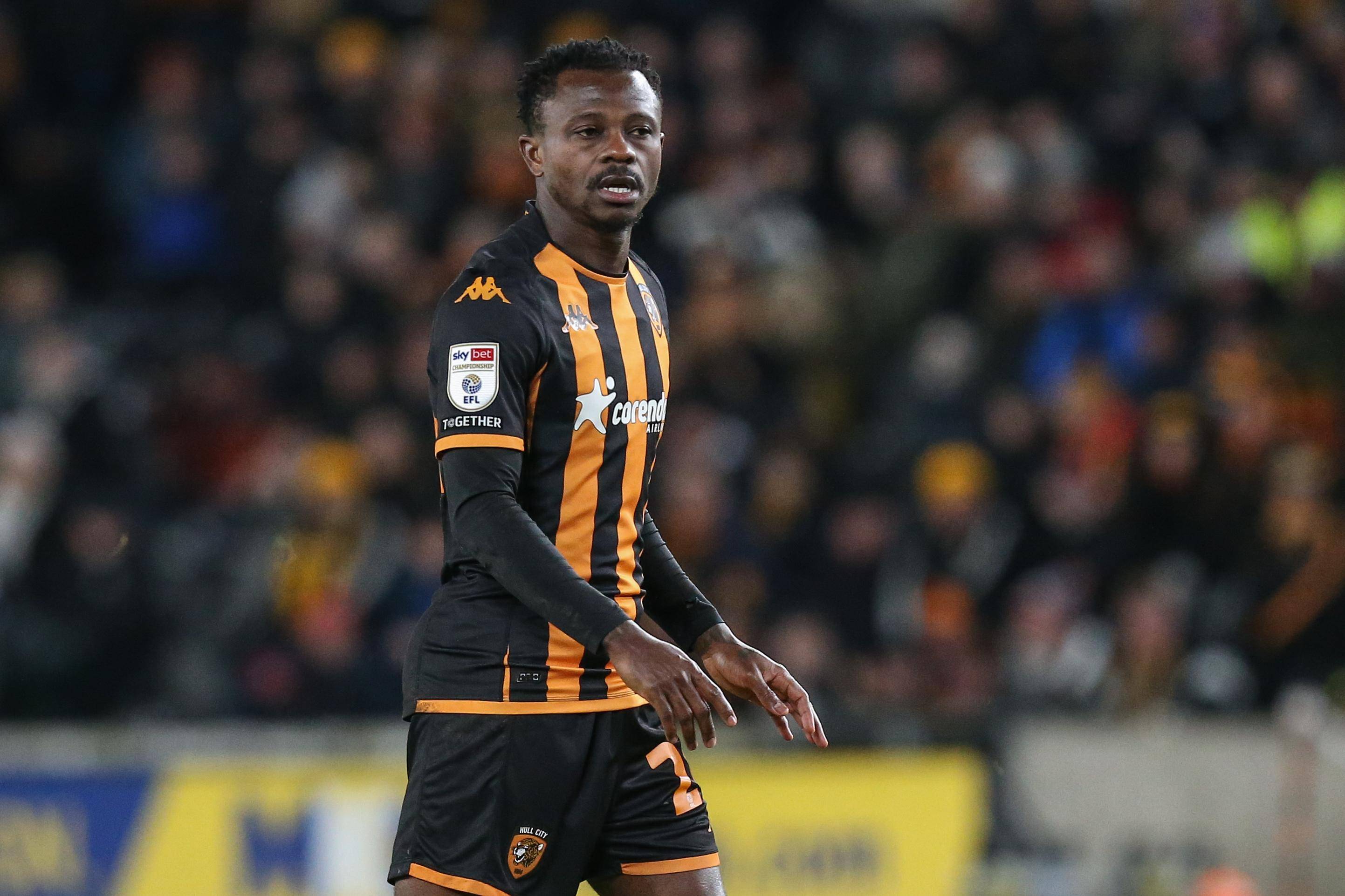 包含诺里奇客场逼平赫尔城，保持不败战绩的词条