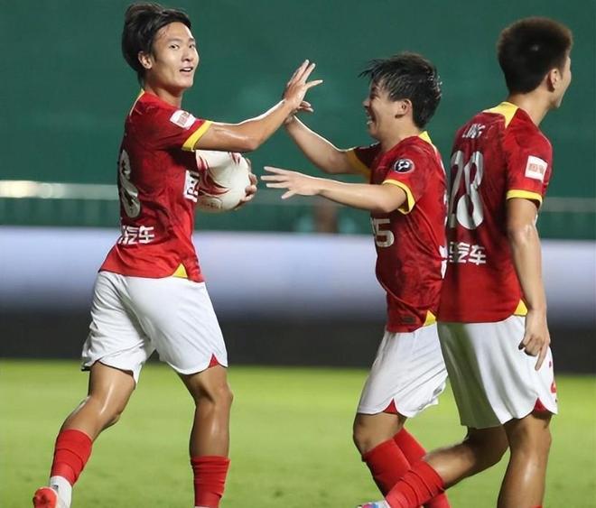 关于山西长治希望队取得胜利,力争积分榜上升的信息 关于山西长治希望队取得胜利,力争积分榜上升的信息