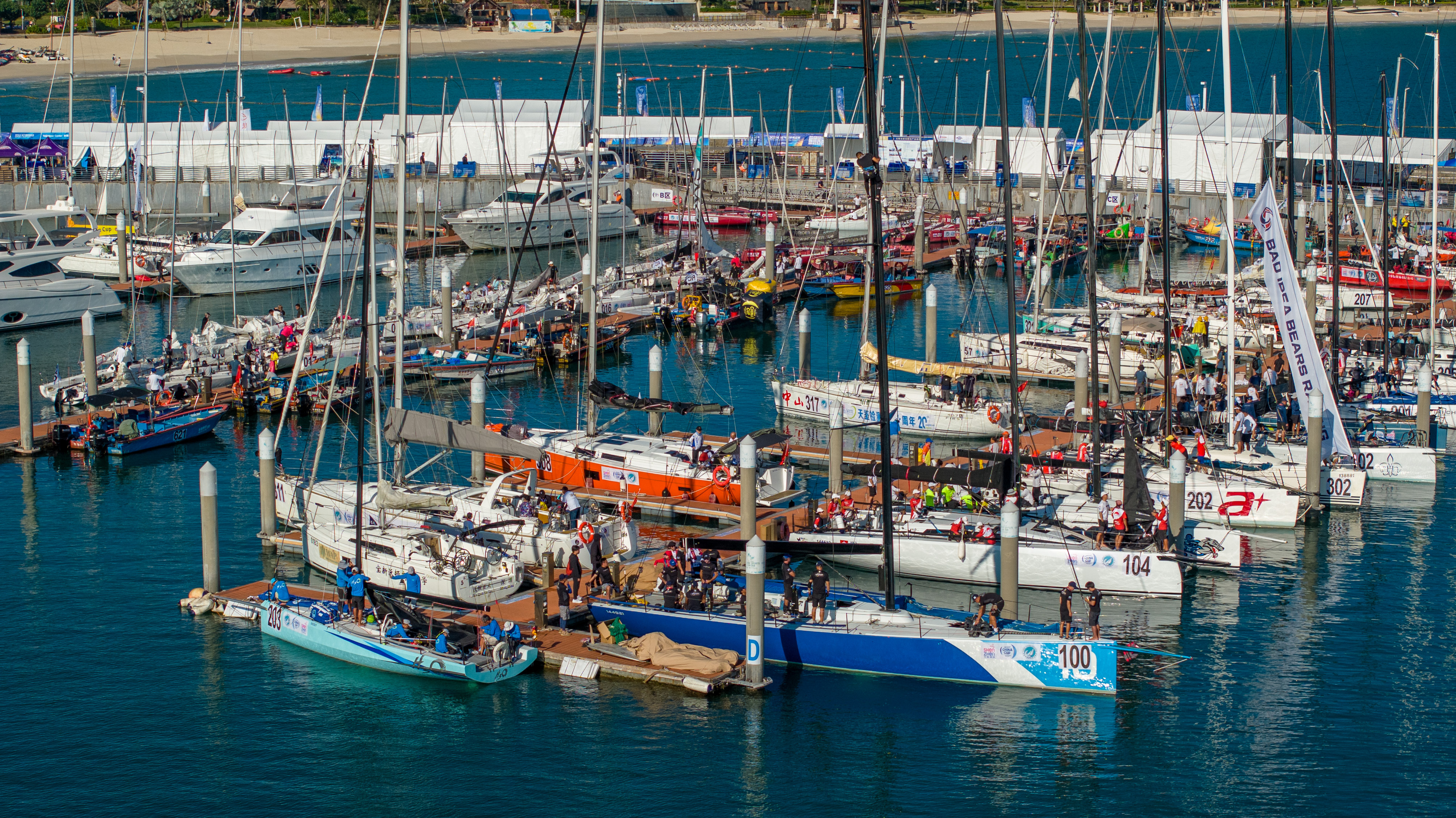 西班牙帆船选手横扫赛场，摘下金牌殊荣的简单介绍