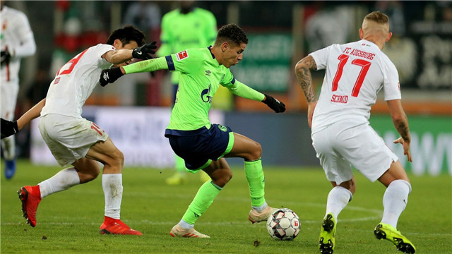 沙尔克主场告负，重回保级泥潭