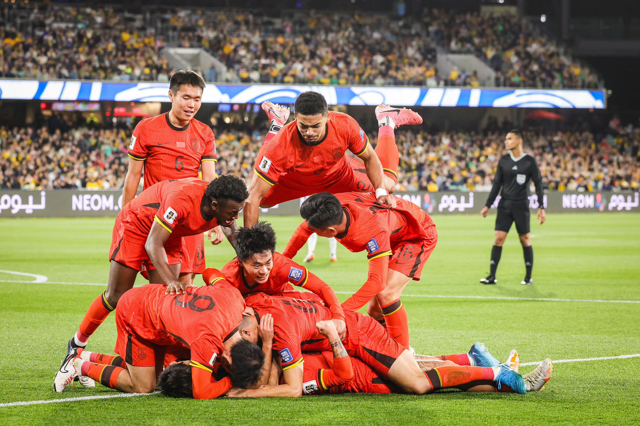 欧预赛赛事白热化，强队积极备战的简单介绍