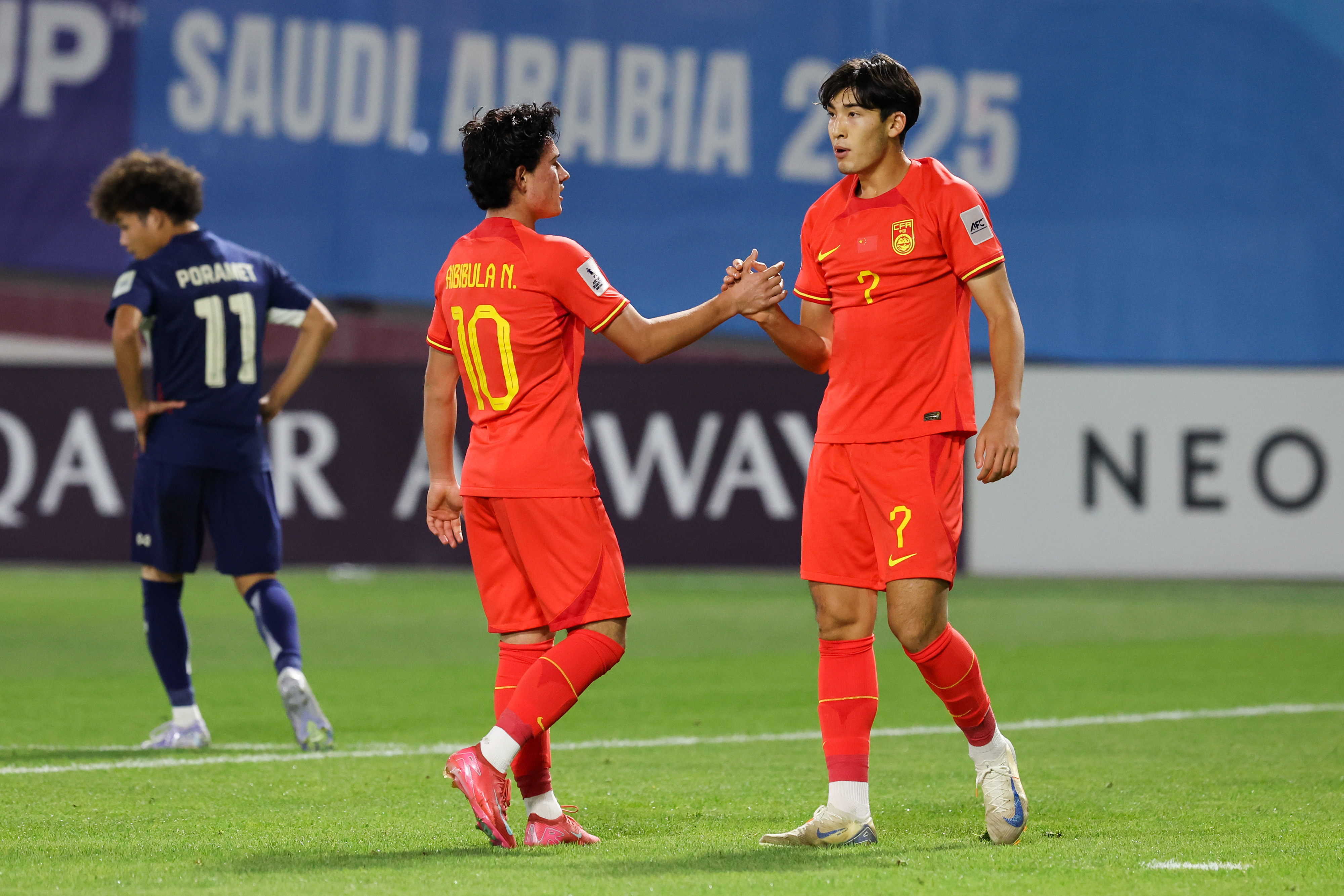 阵容调整奏效，泰国球队横扫对手的简单介绍