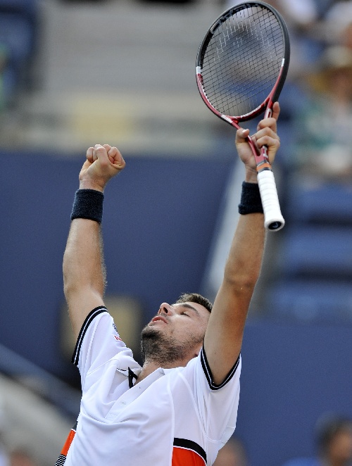 包含冰岛队欧预赛挺进八强，实力得到认可的词条