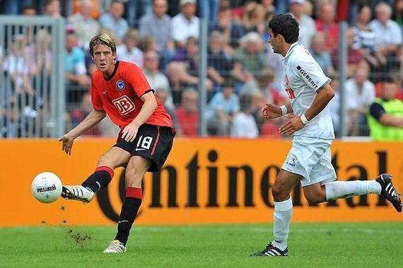 柏林赫塔门将状态回暖,成为球队关键人物的简单介绍 柏林赫塔门将状态回暖,成为球队关键人物的简单介绍