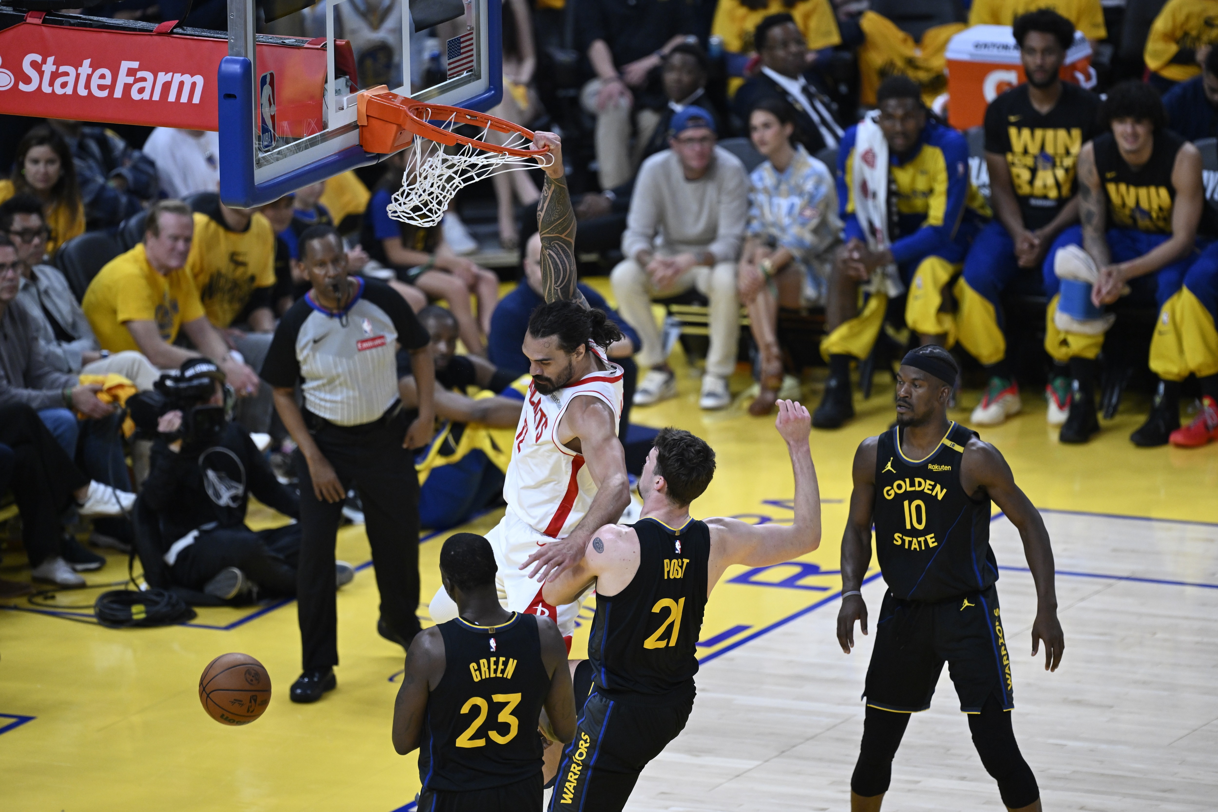 关于火箭队主场大胜新疆男篮，取得三连胜的信息