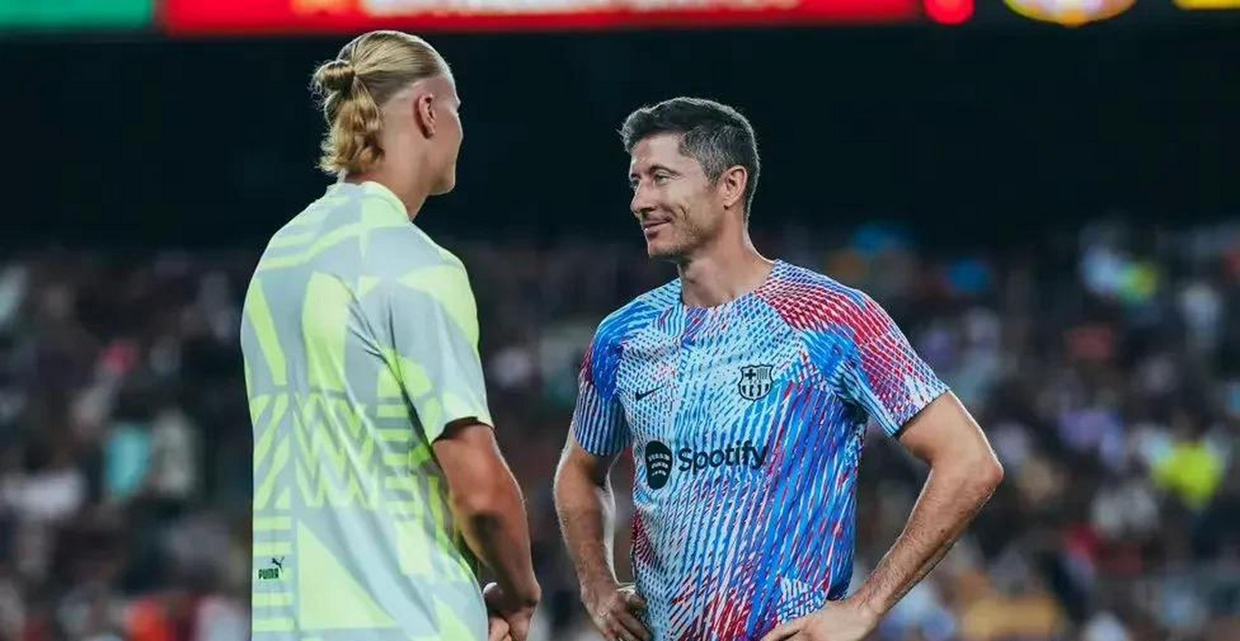 乌拉圭碾压曼城，莱万送出助攻的简单介绍