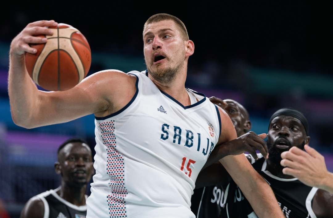 爵士鏖战塞尔维亚男篮，约基奇打破历史纪录