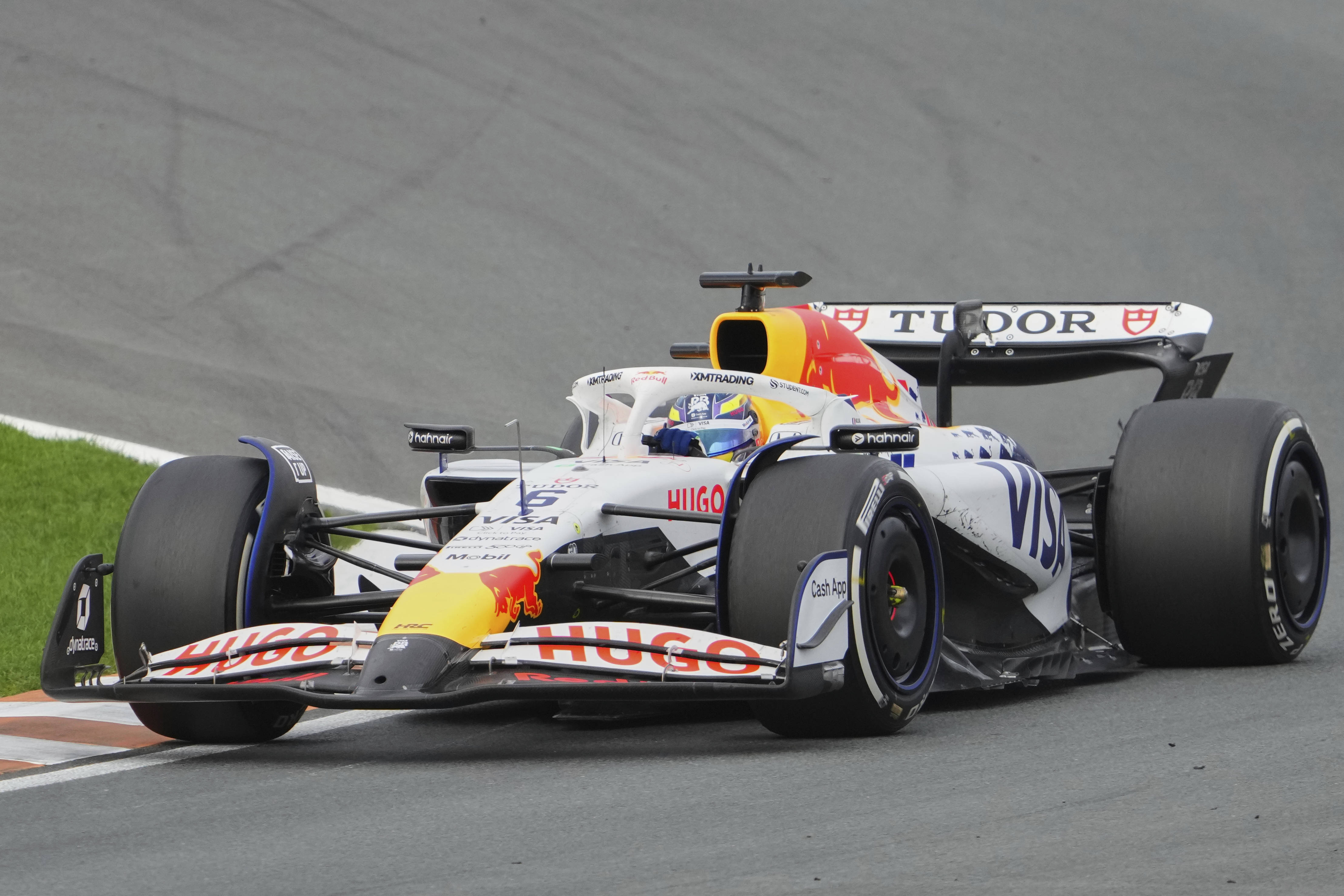 法拉利翻盘红牛车队,皮亚斯特里带队取胜的简单介绍 法拉利翻盘红牛车队,皮亚斯特里带队取胜的简单介绍