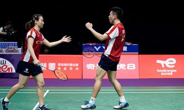 法国队碾压日本队,郑思维带队取胜 法国队碾压日本队,郑思维带队取胜