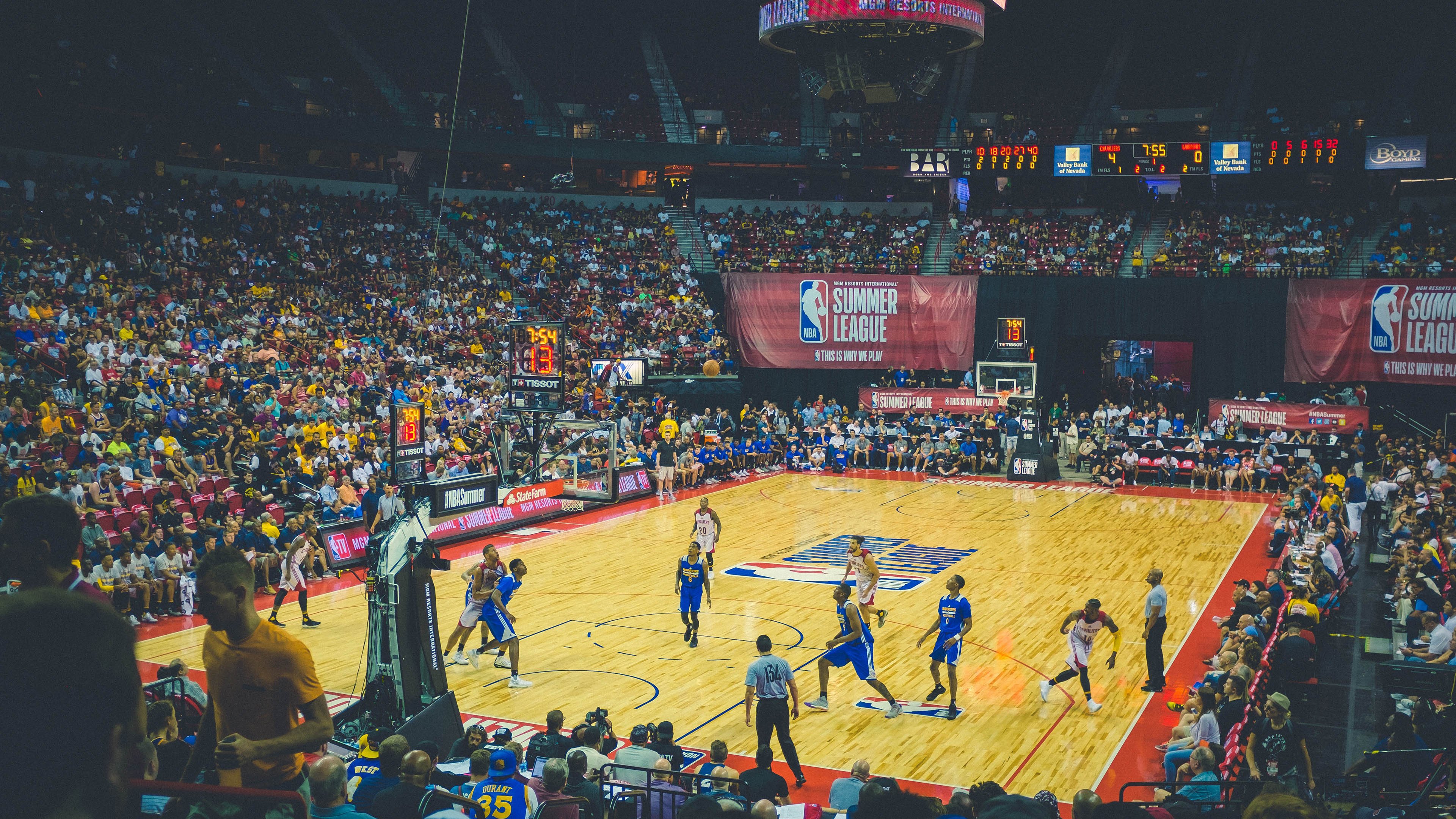 最后一圈的心跳，劳塔罗在F1争冠夜的终极接管