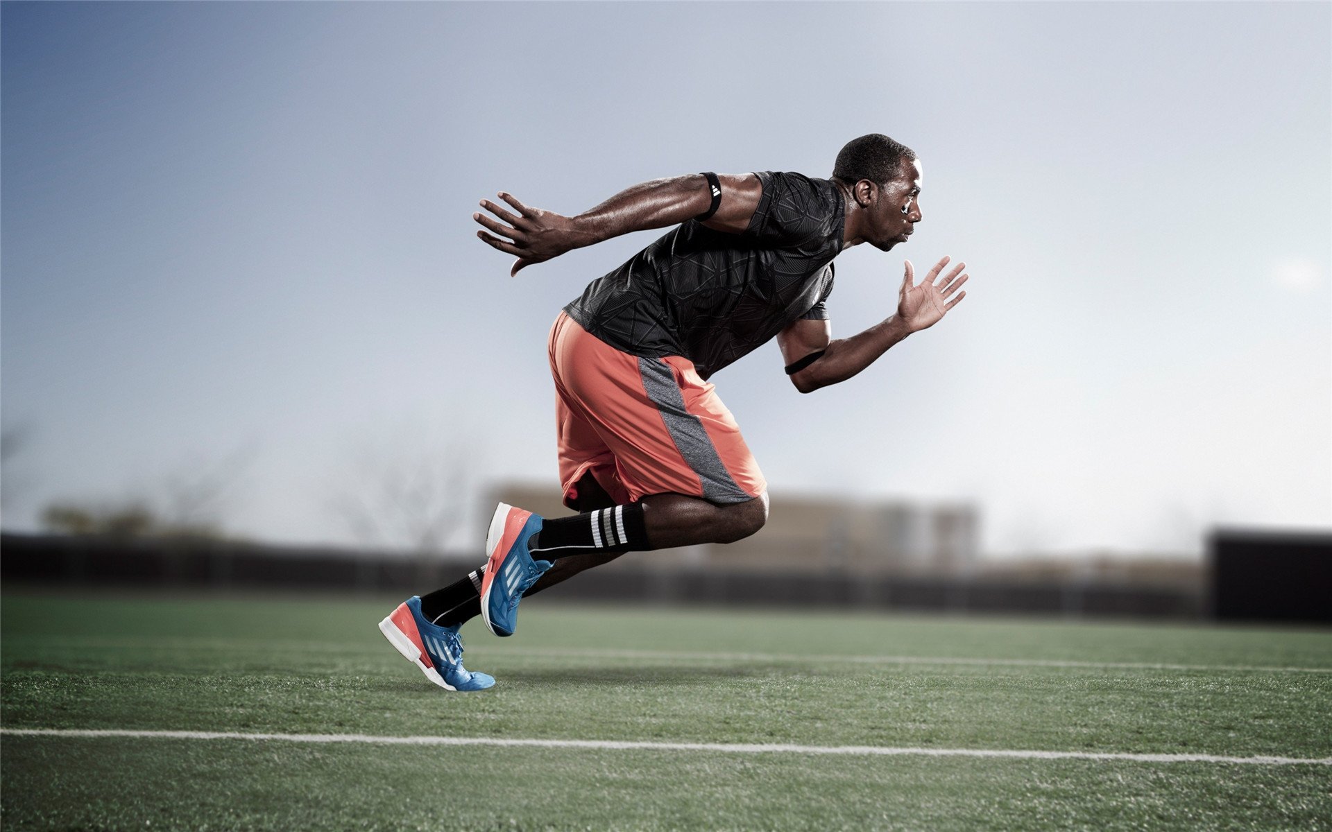 绿茵双极,福登锐矛刺穿防线,爱尔兰铁壁碾压摩洛哥